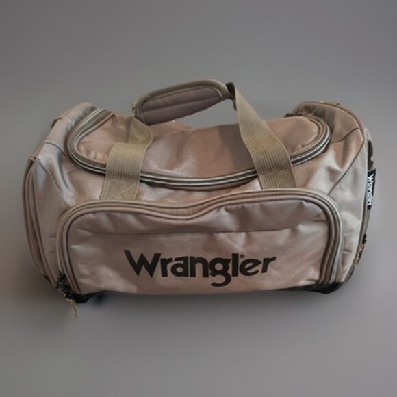 Wrangler 20” Sport & Travel Duffel Bag Fallen Rock Lightweight Durable - Picture 1 of 5
